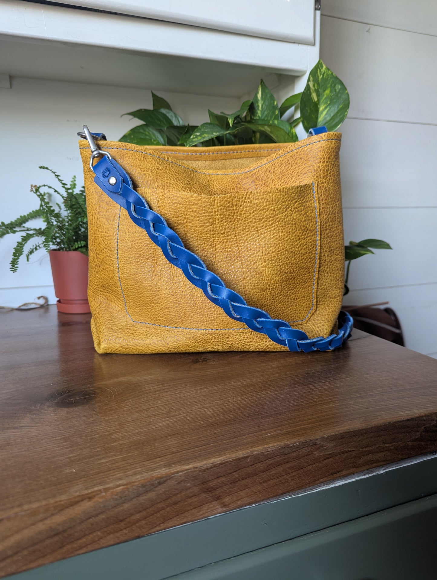 Small Bucket-Sunflower Bison