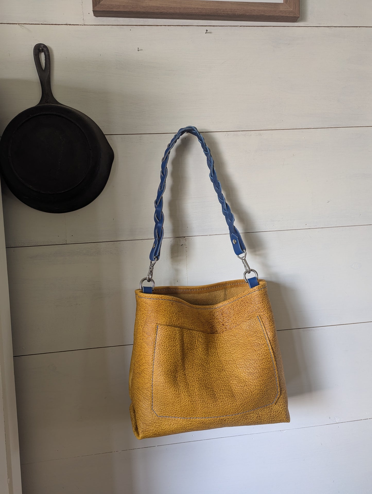 Small Bucket-Sunflower Bison