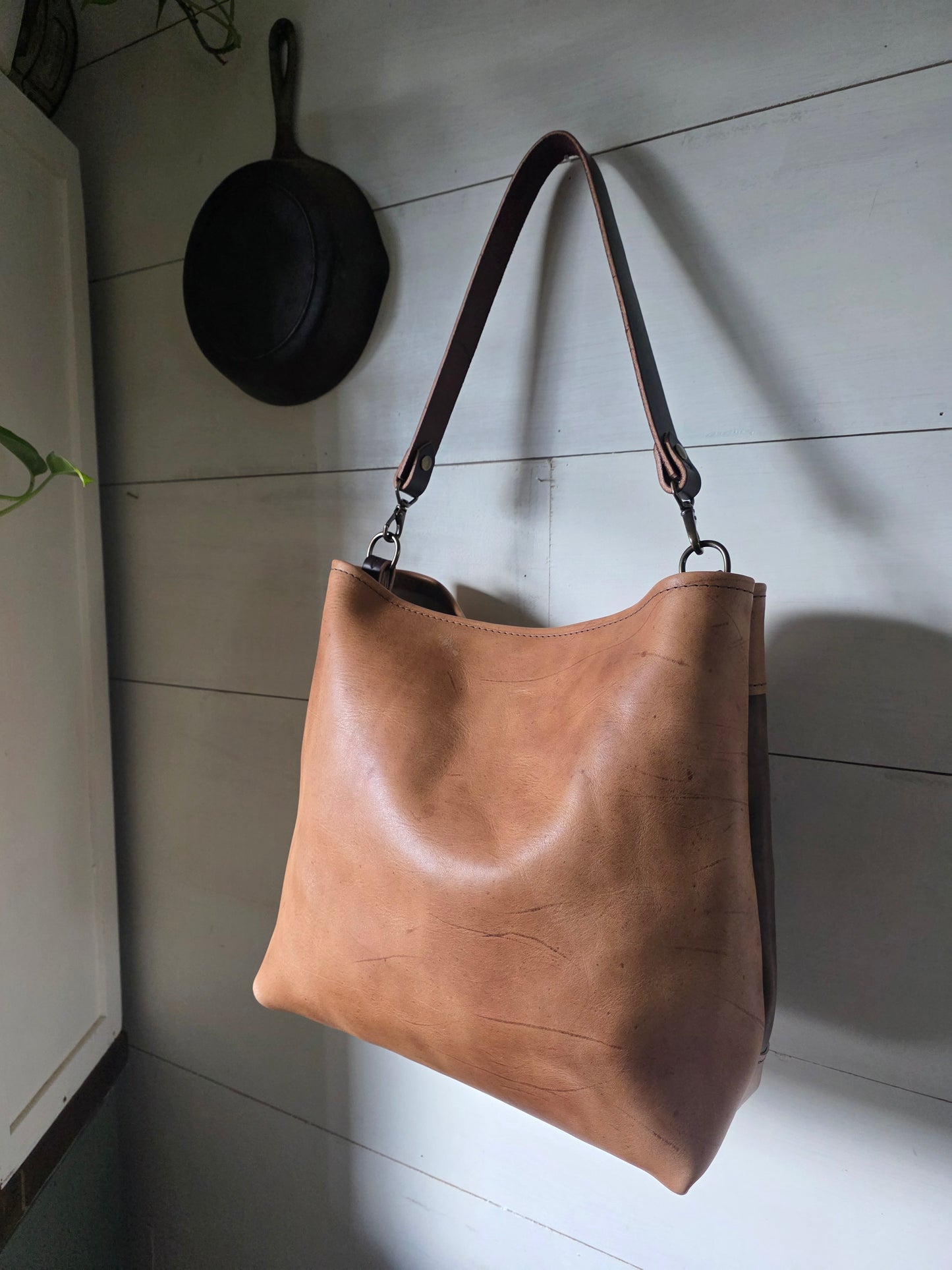 Large V-Cut inlay Bag