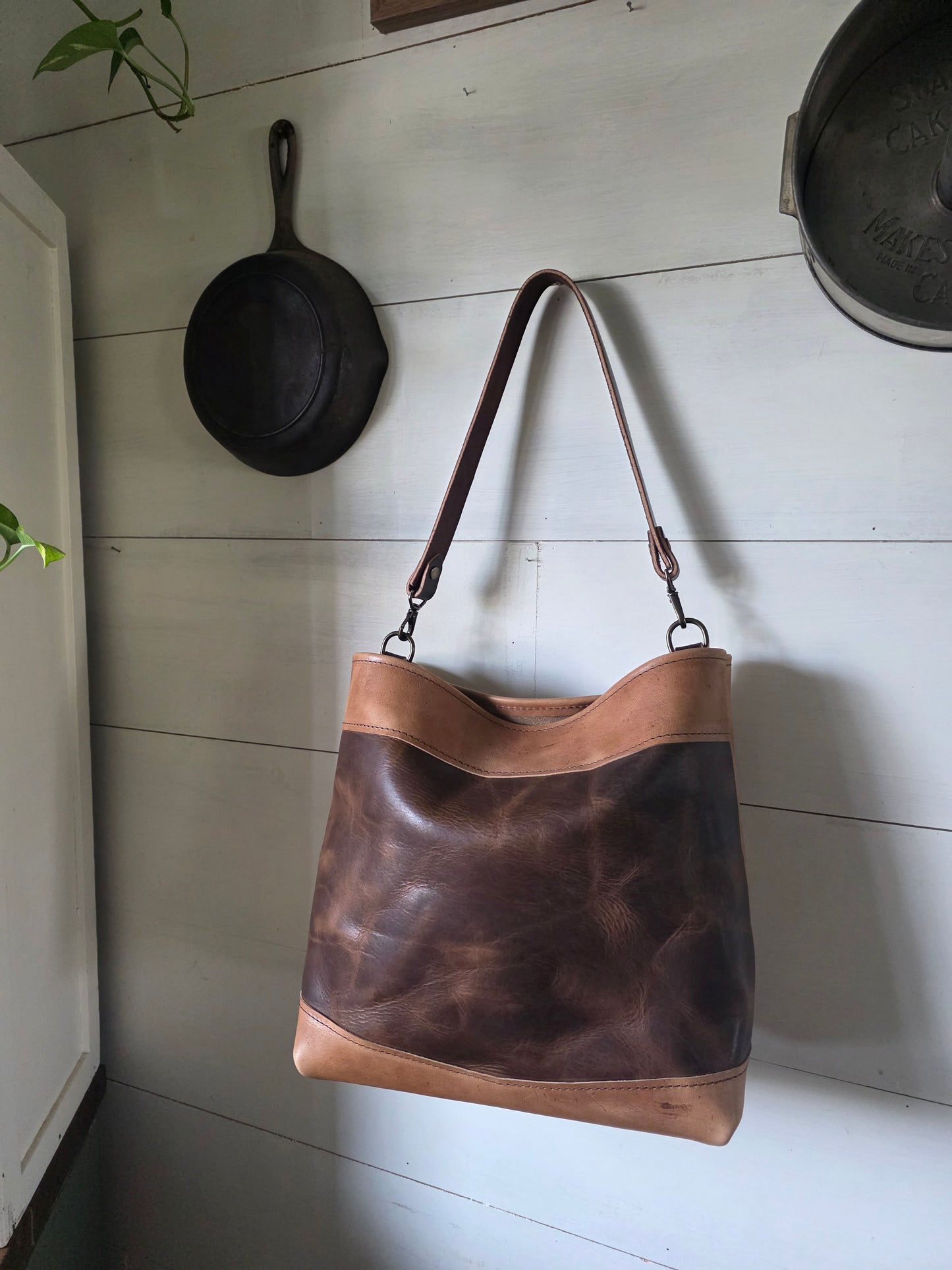 Large V-Cut inlay Bag