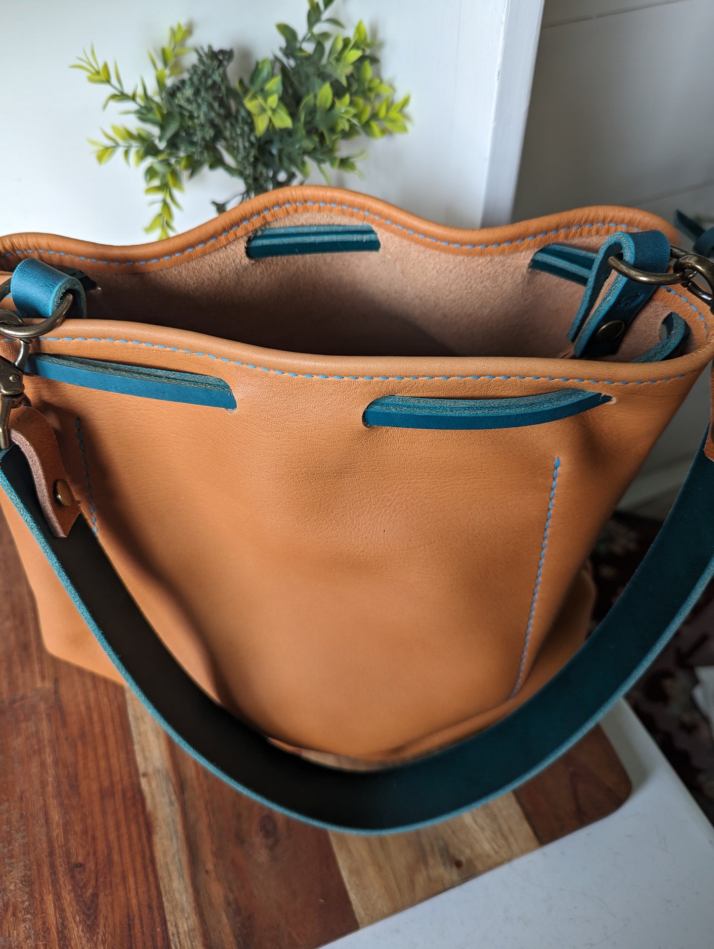 Horween Natural Veg-Tan Cinch Bag