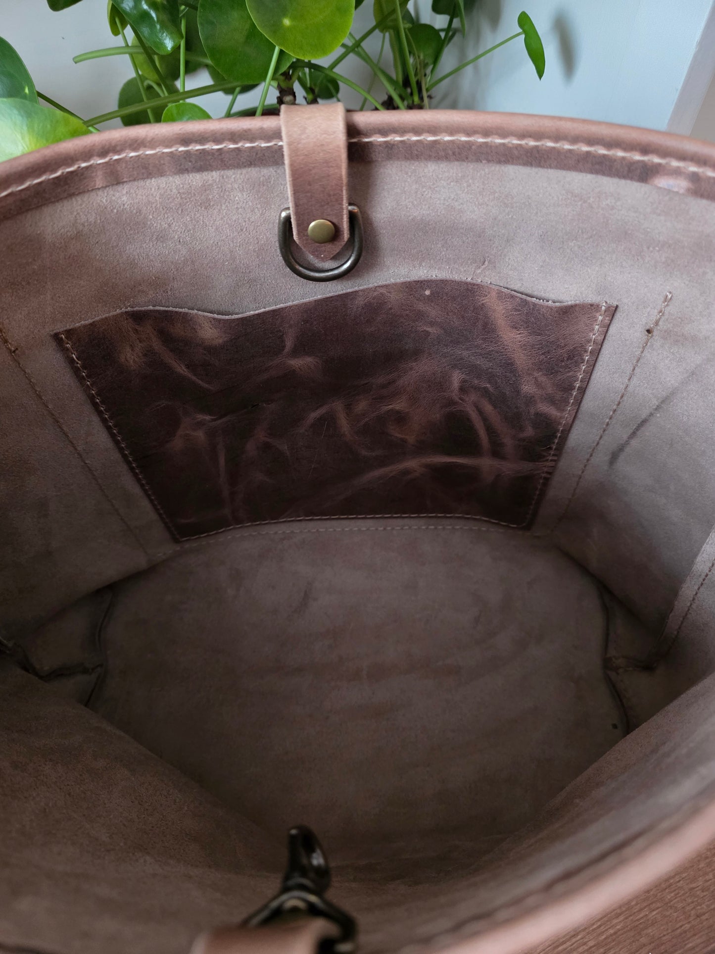 Large Bucket in Distressed Taupe Horween