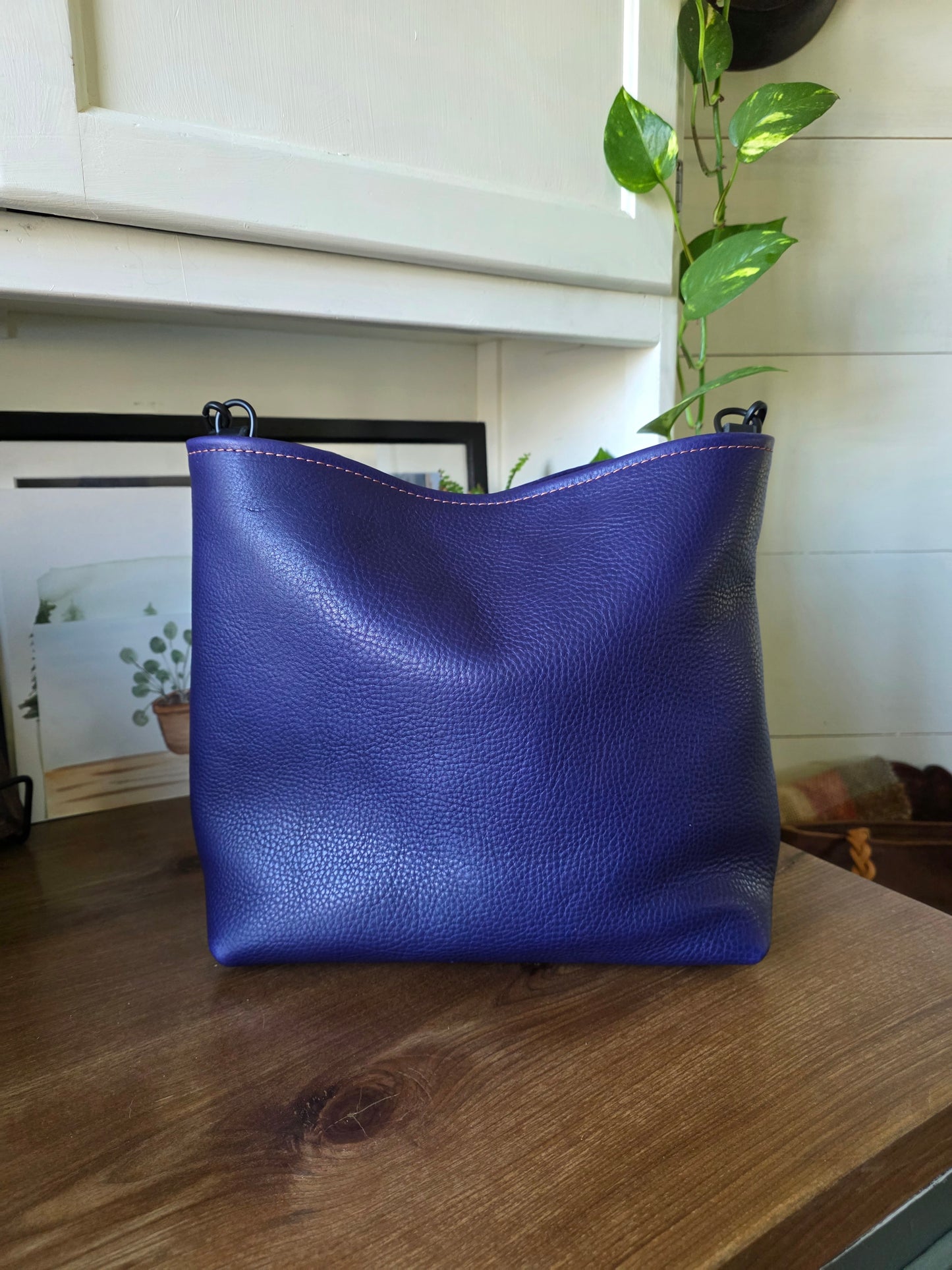 Medium Bucket in Grape