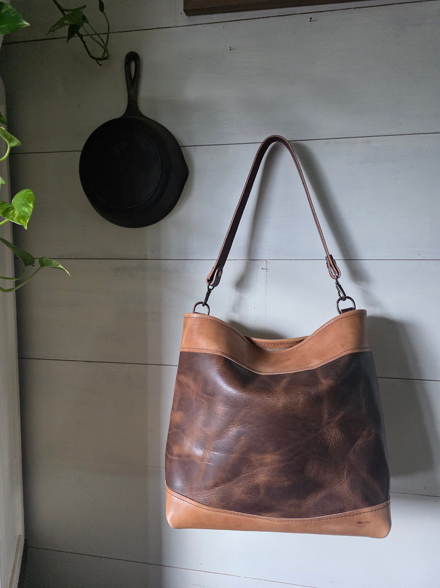 Large V-Cut inlay Bag