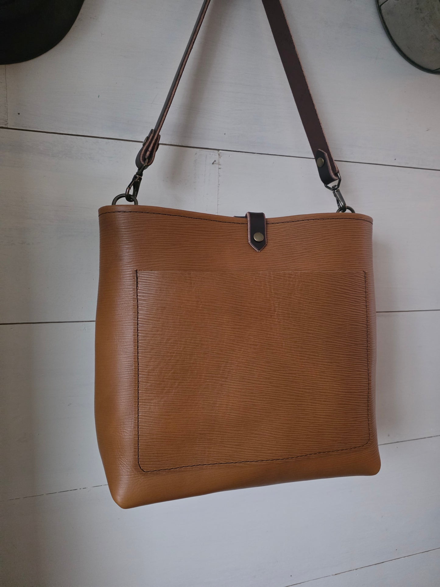 Medium Bucket-Wood Grain Horween