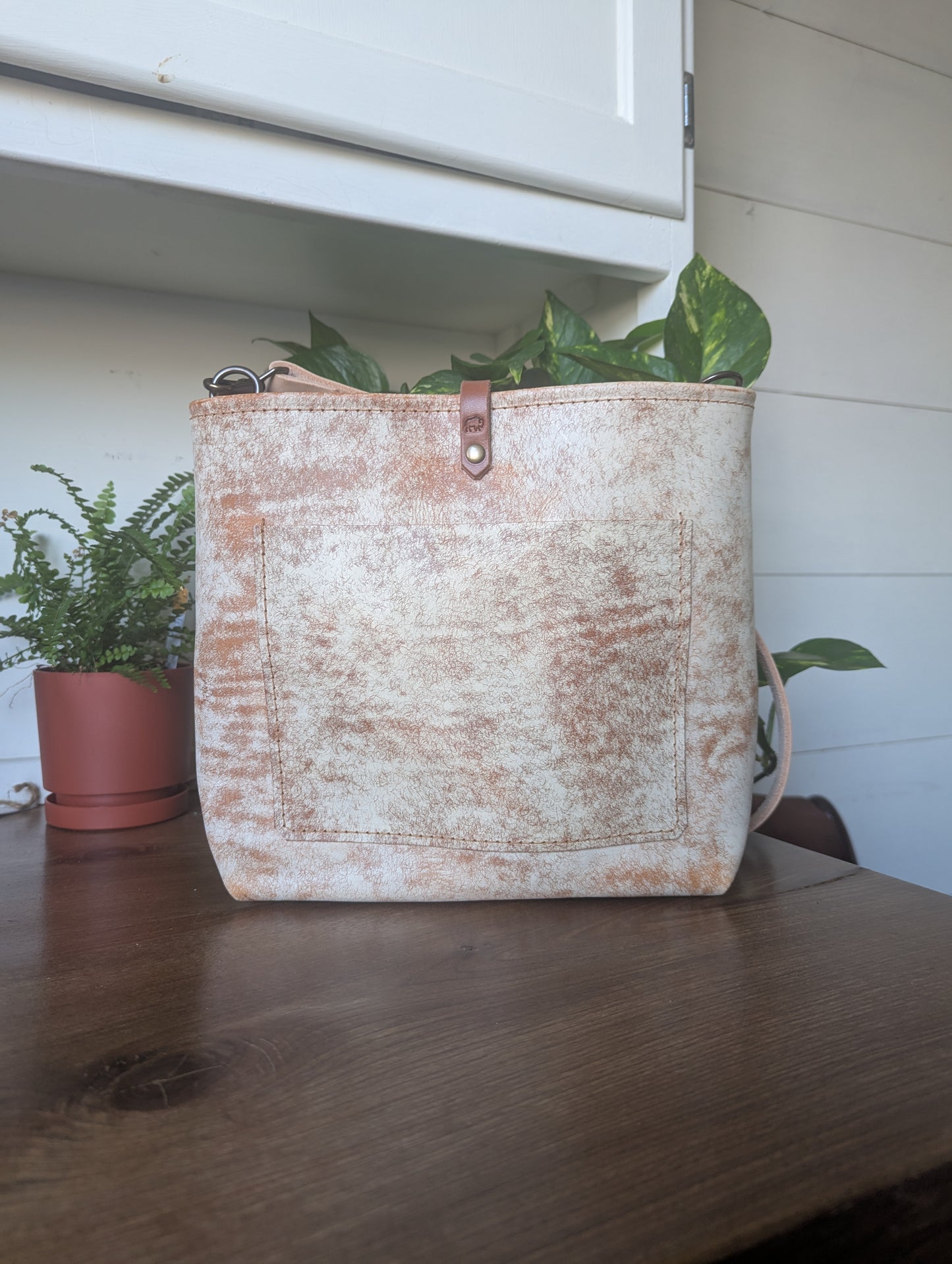 XS Bucket-Vintage Cowhide