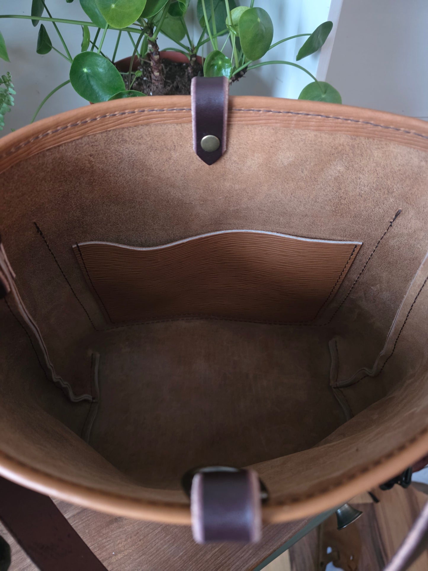 Medium Bucket-Wood Grain Horween