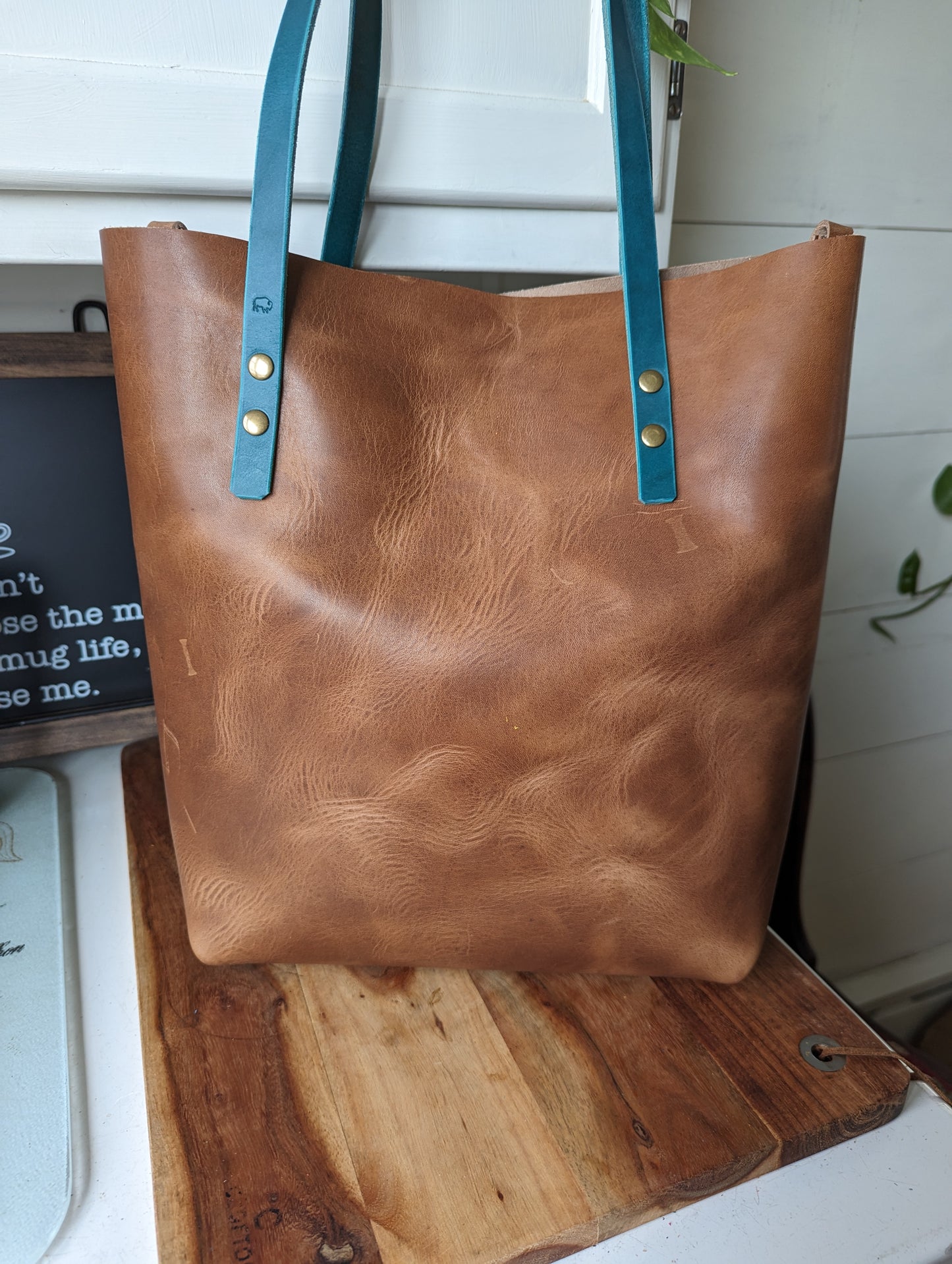 Small Tote in English Tan